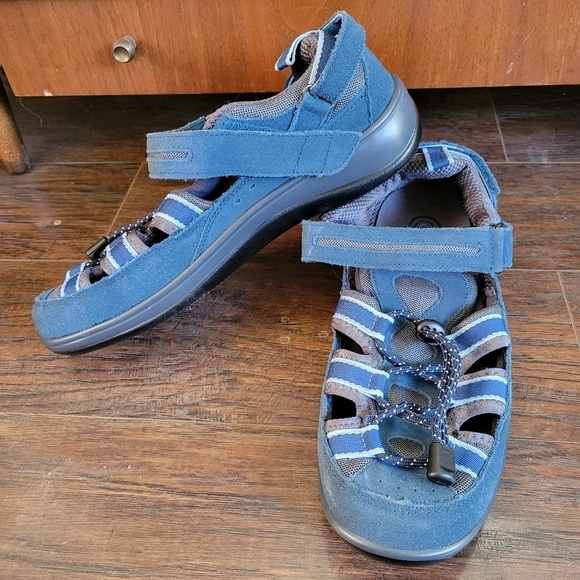 orthofeet Shoes Nwot Orthofeet Sandal Blue Leather And Man Made X